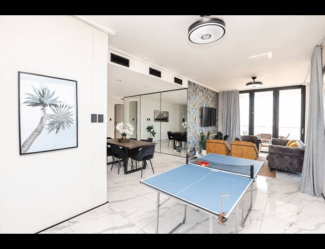 3 BEDROOM APARTMENT FOR SALE IN POINT WATERFRONT